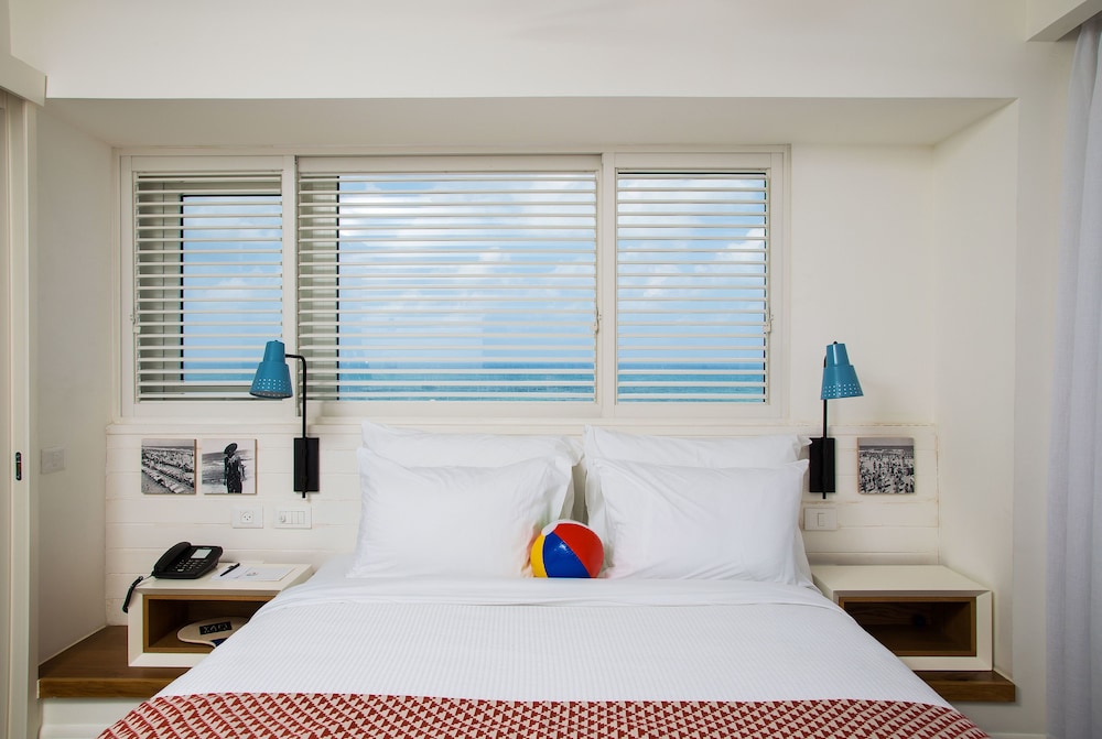 Classic Room, Balcony, Sea View photo 2