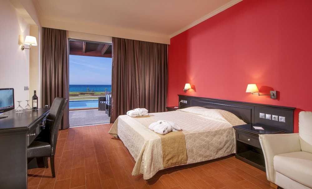 Junior Suite, Private Pool photo 2