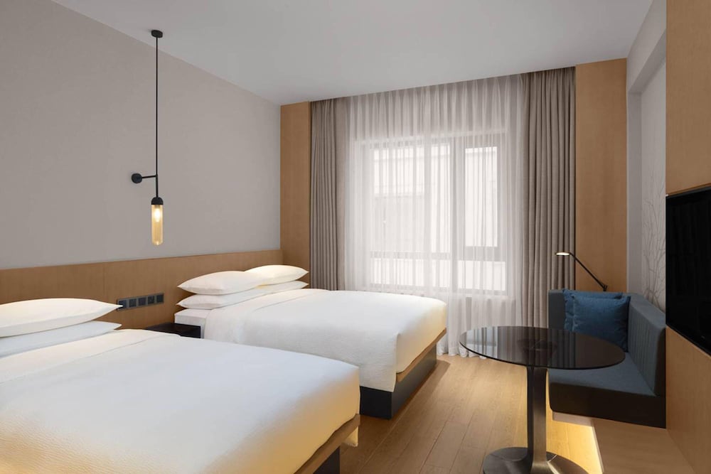 Deluxe Room, 2 Double Beds photo 1
