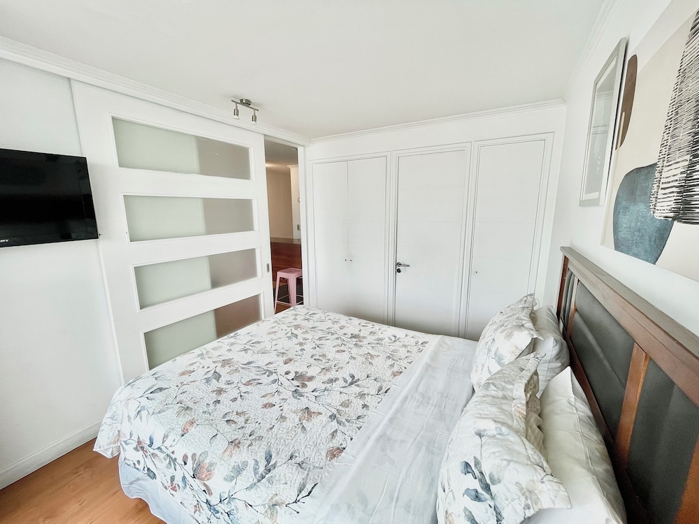 Basic Apartment photo 2