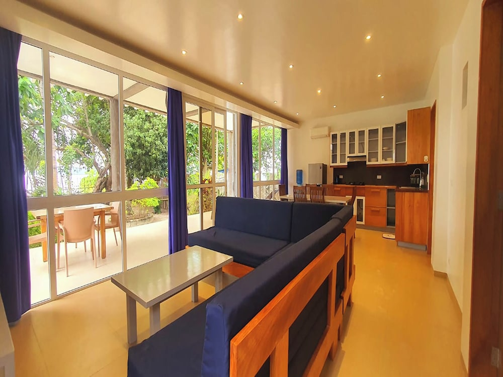 2 BEDROOM POOLSIDE VILLA