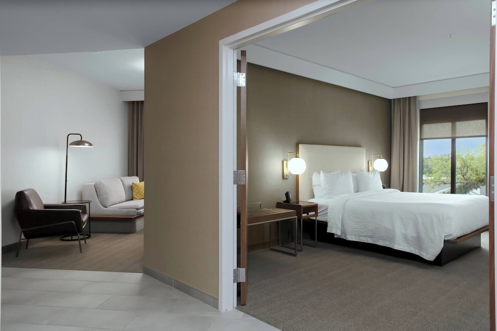 Suite, 1 King Bed with Sofa bed, City View - Photo 5