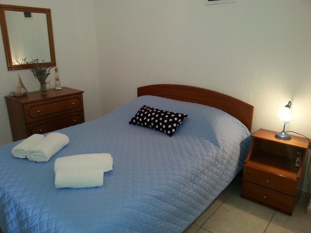 Basic Apartment, 1 Double Bed, Non Smoking photo 1