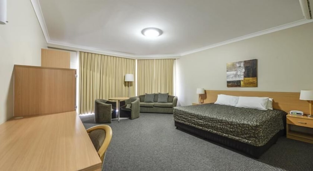 Executive Queen Room With Bath
