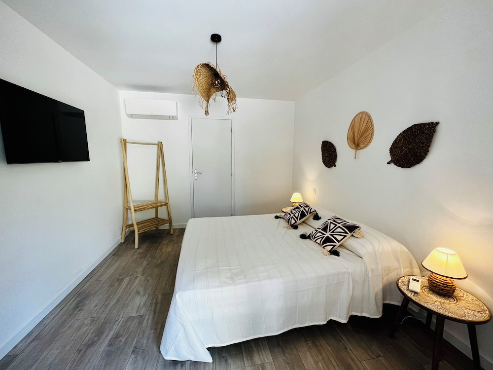 Classic Double Room, 1 Queen Bed photo 3
