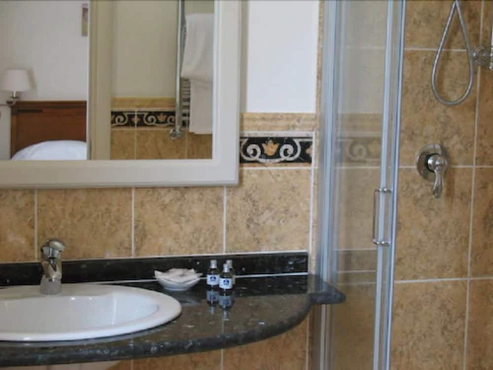 Superior Double Room - Photo 4