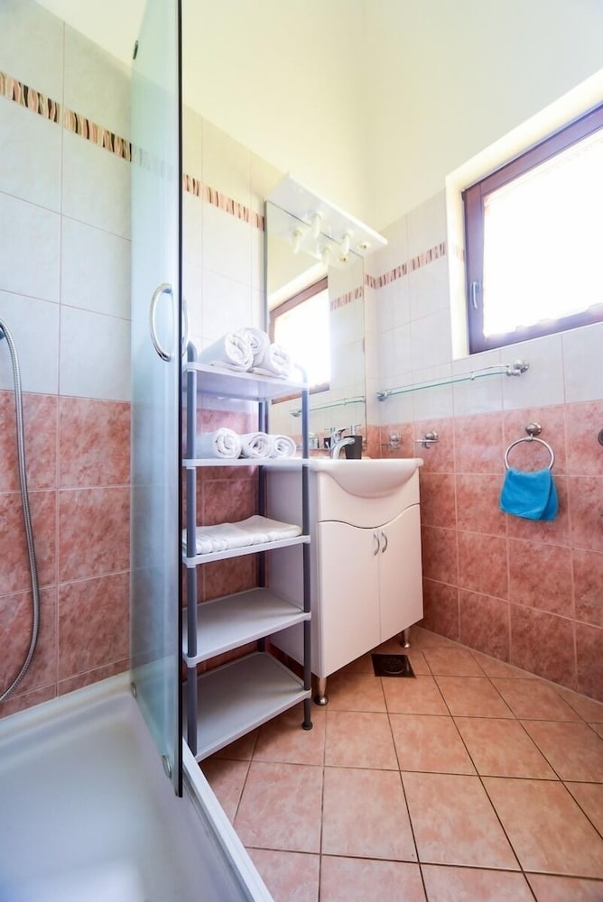 Apartment (Zlatko - 100m from the sea - A3(4)) photo 1