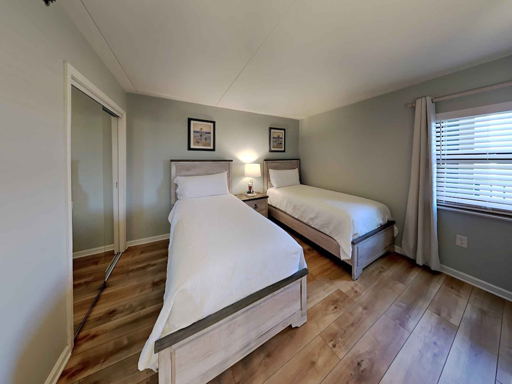 Condo, Multiple Beds, Balcony, Ocean View (#505 - No Pets) photo 2