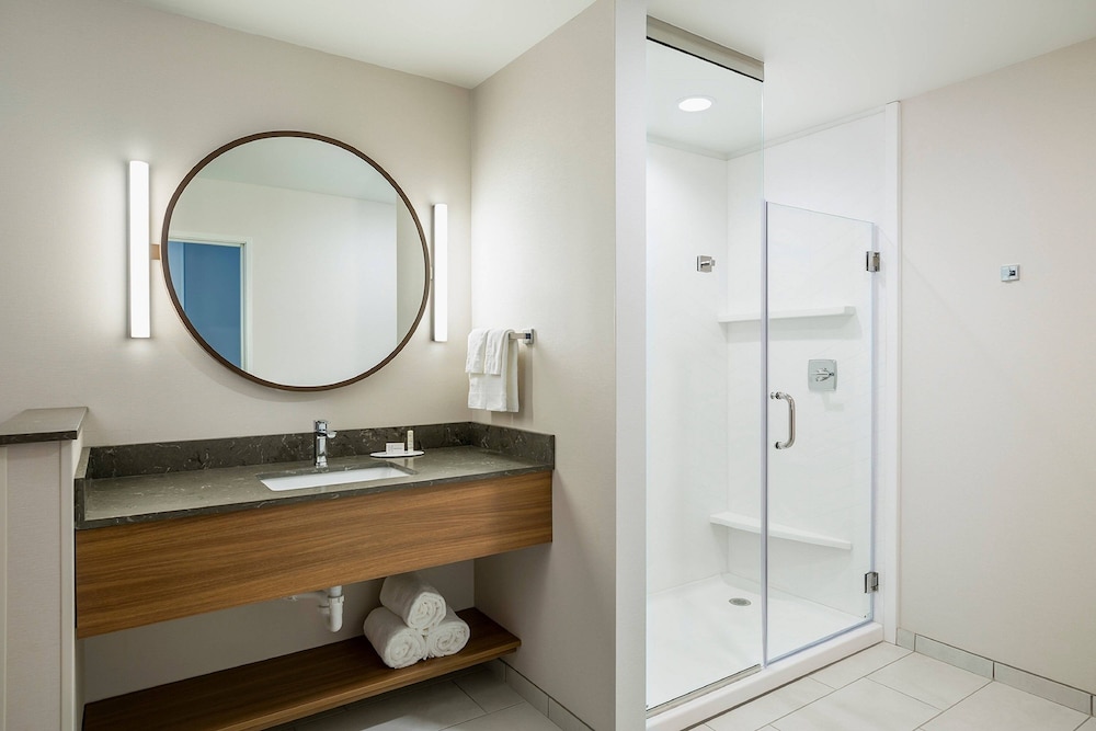 Suite, Multiple Beds photo 2