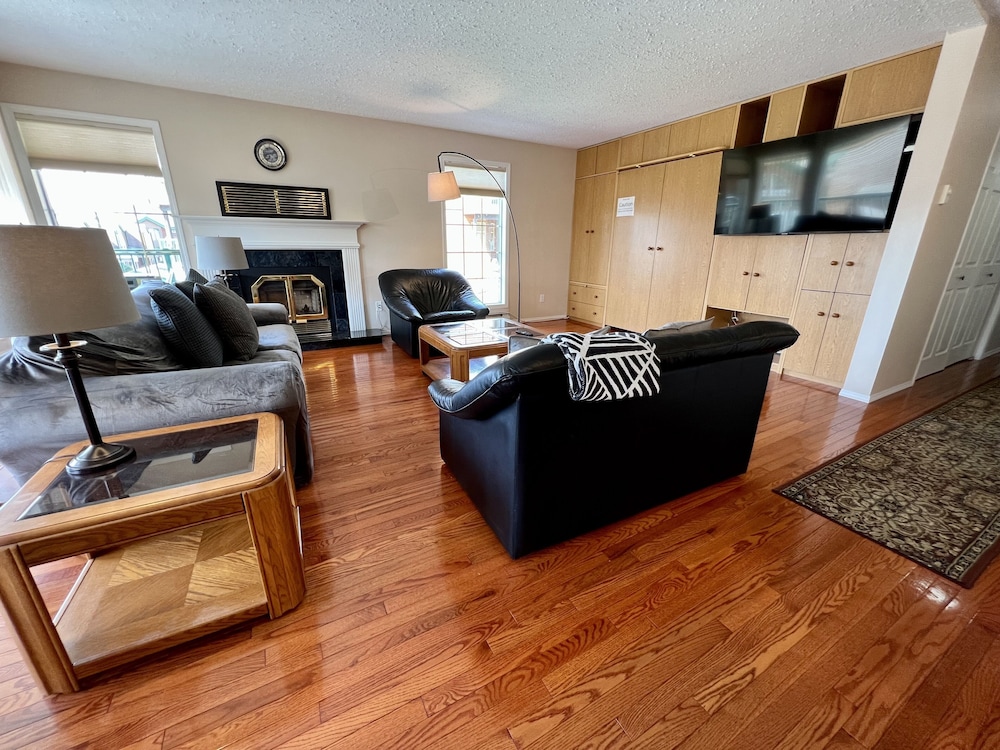 Condo, 2 Bedrooms photo 2