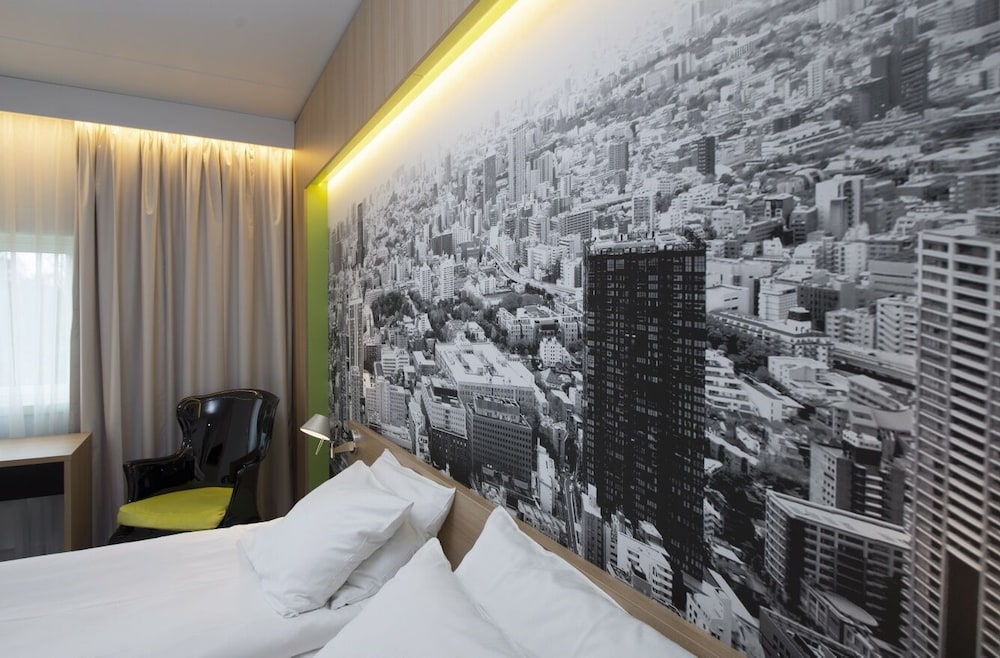 Superior Room, Non Smoking (2 Twin Beds) photo 2