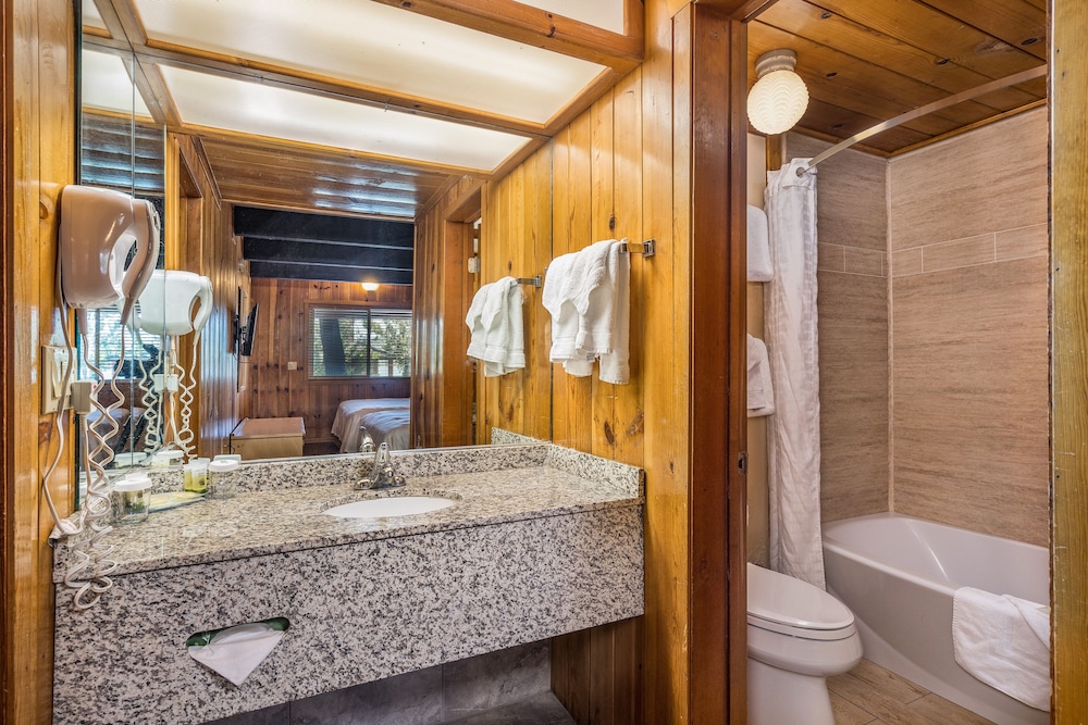 Standard Chalet, Multiple Beds, Kitchen, Resort View - Photo 11