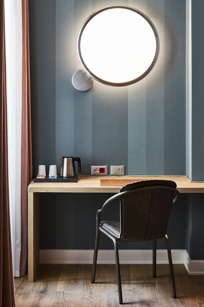 Superior Triple Room (Modernist M) - Photo 2