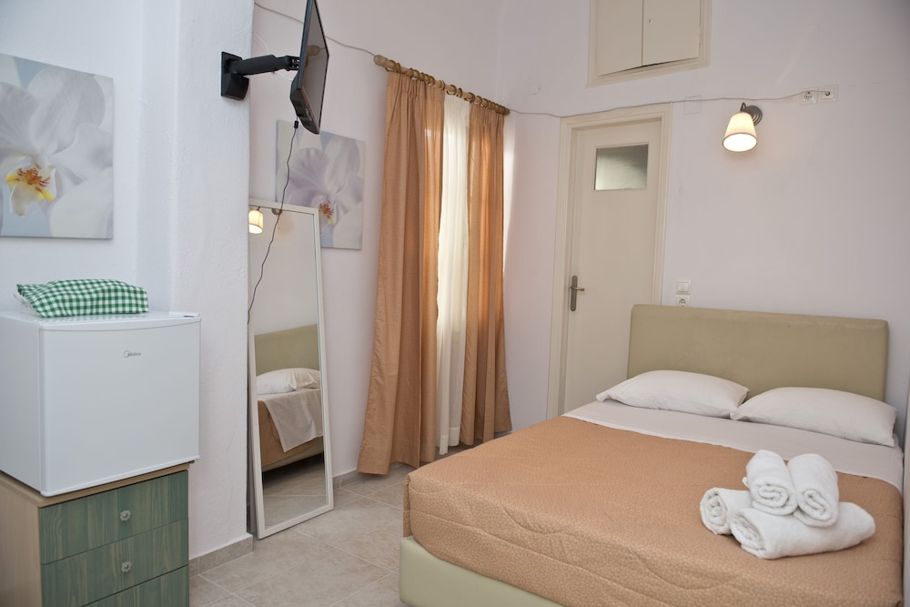 Basic Double Room
