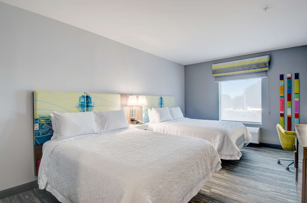 Room, 2 Queen Beds, Accessible (Hearing) - Photo 10