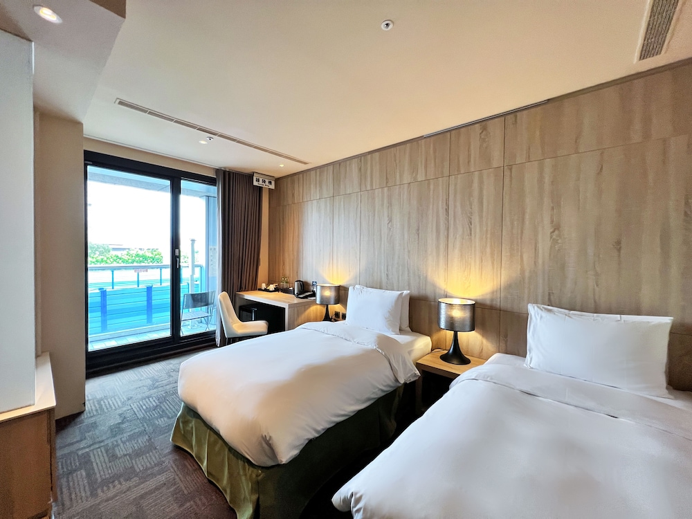 Balcony Room (Twin Bed )