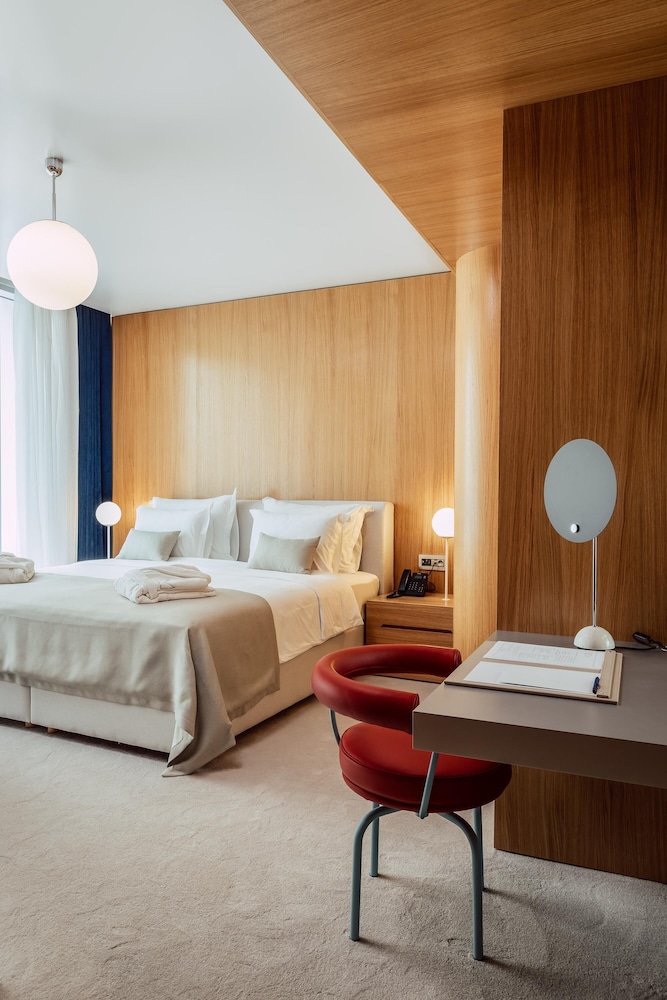 Double Room - Photo 2