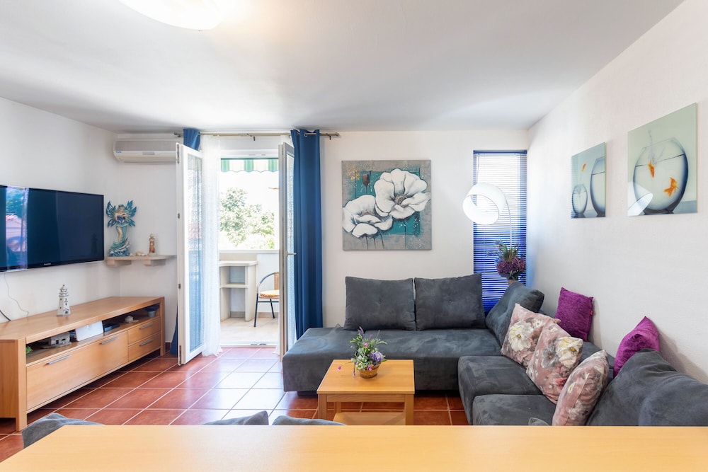 Apartment (Two Bedroom Apartment with Balcony) photo 1