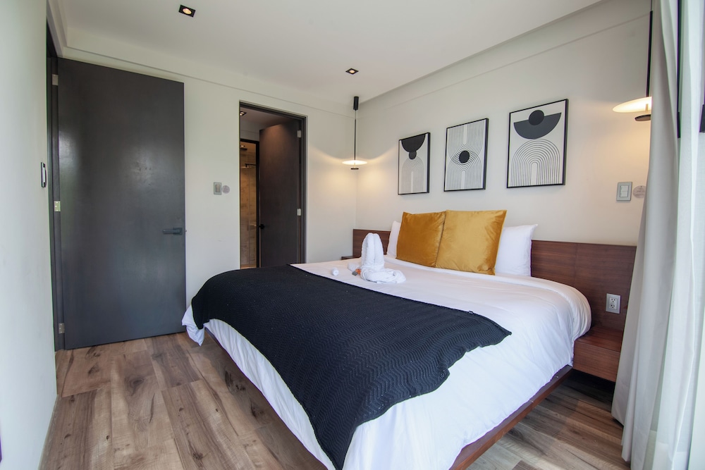 Japanese-style Apartment, 2 Bedrooms, Kitchen, Courtyard View photo 3