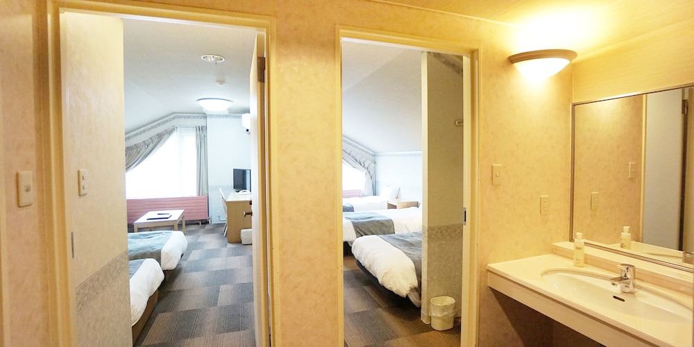 Quadruple Room, Private Bathroom photo 1