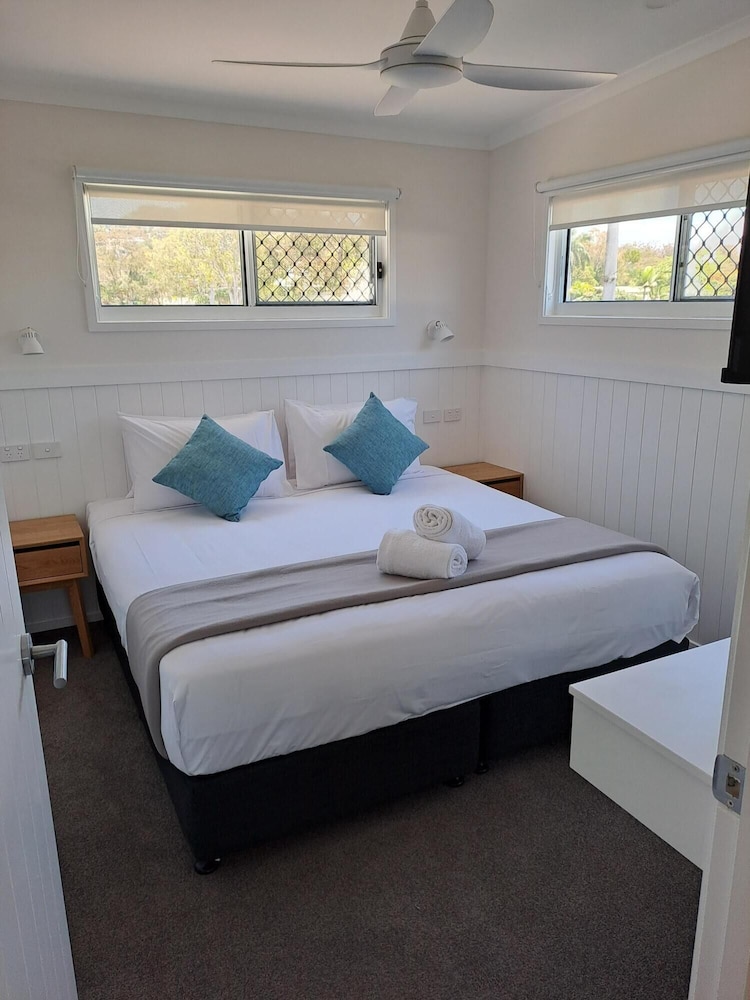 Seabreeze Villa photo 2