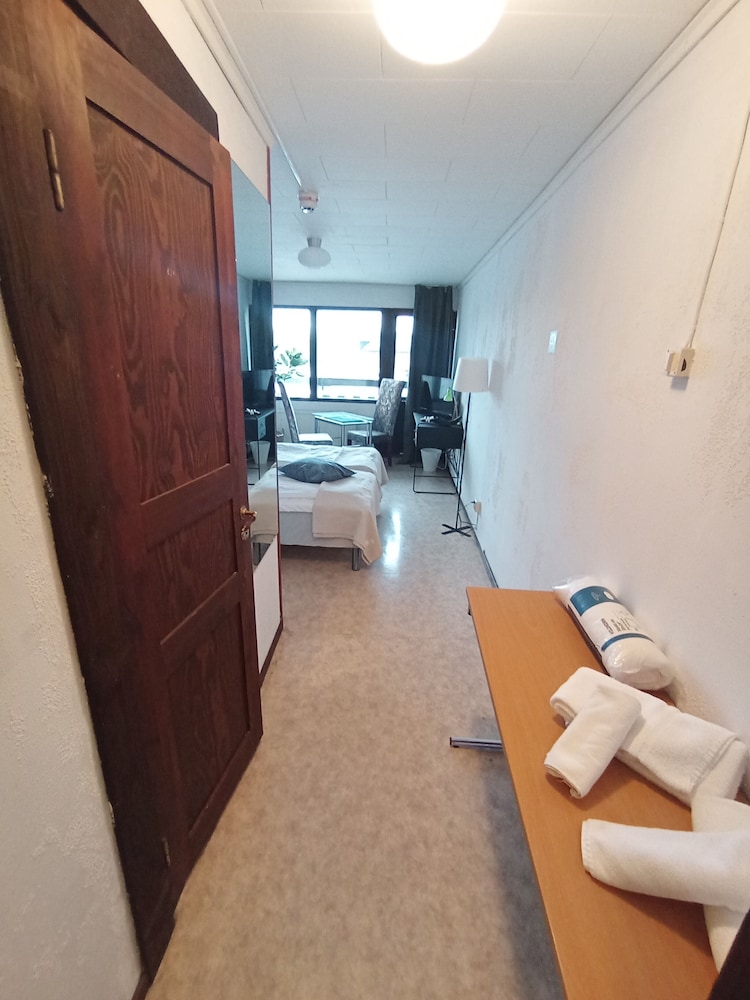 Basic Double Room photo 3