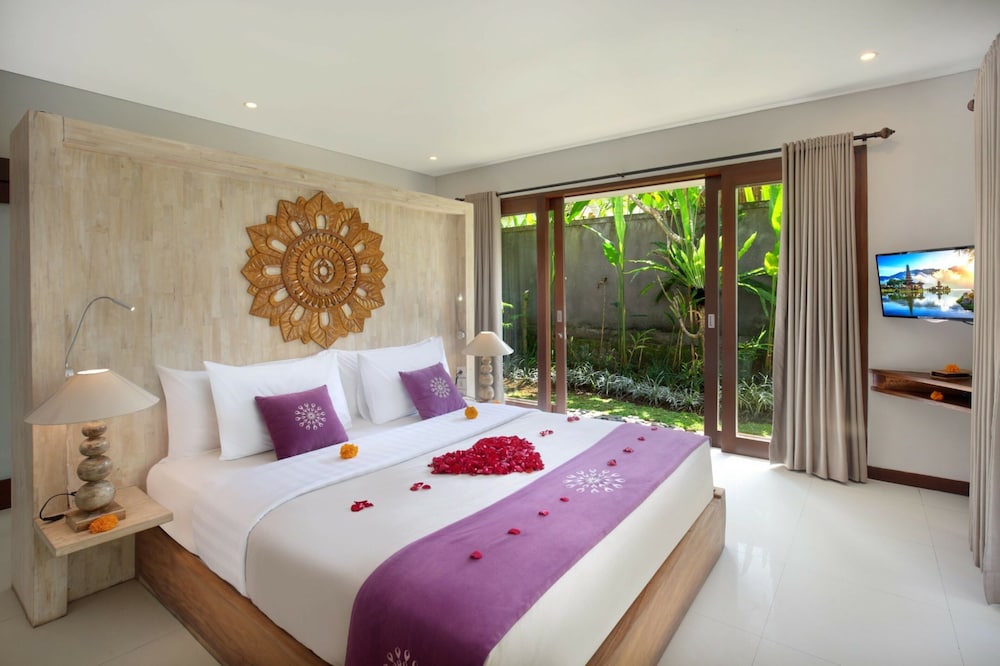 Two Bedroom Villa with Private Pool photo 2