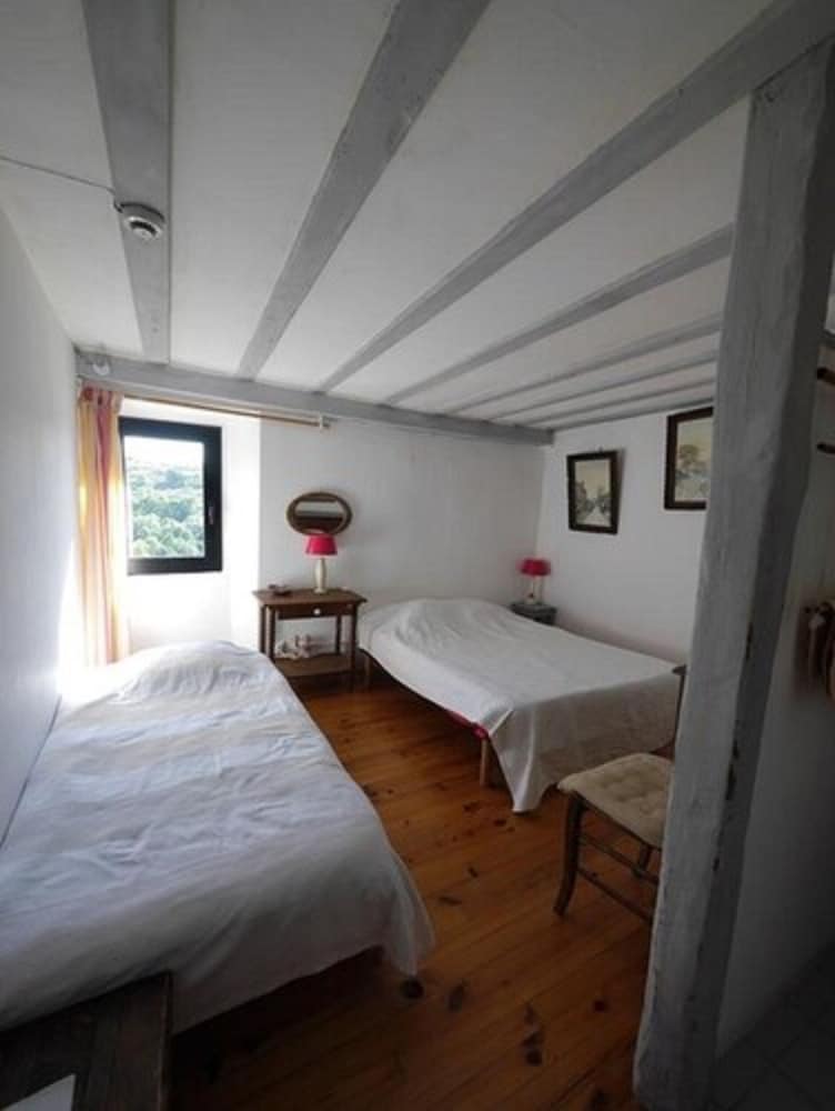 Triple Room (Private External Bathroom) photo 1