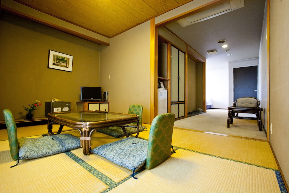 Japanese Western Style Room - Photo 6