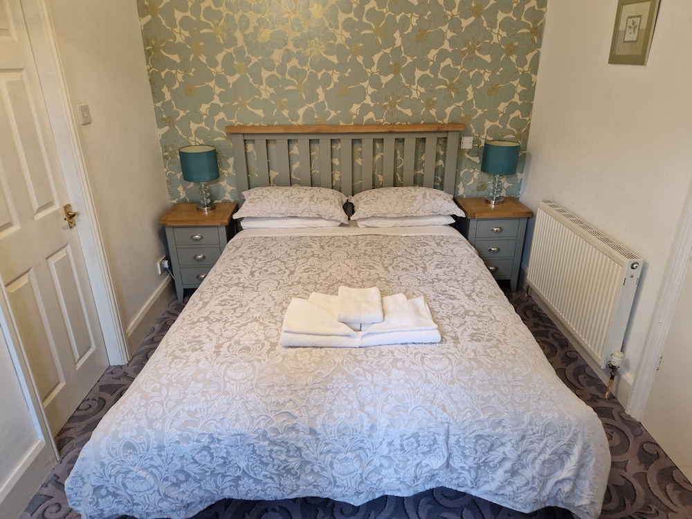 Room (King Size En-suite Room)