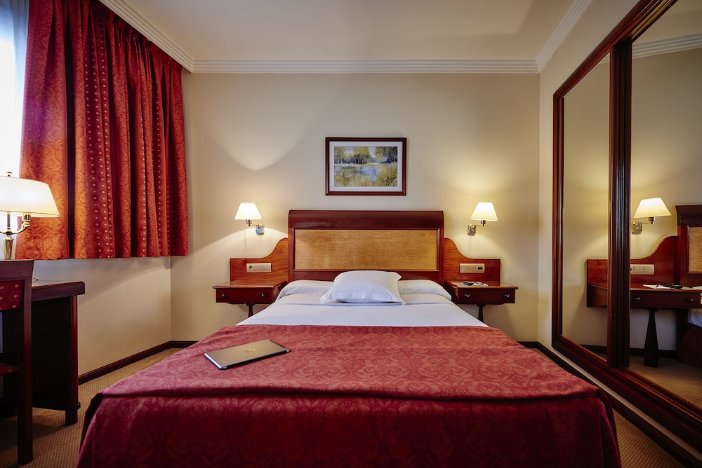 Standard Double Room - Photo 6