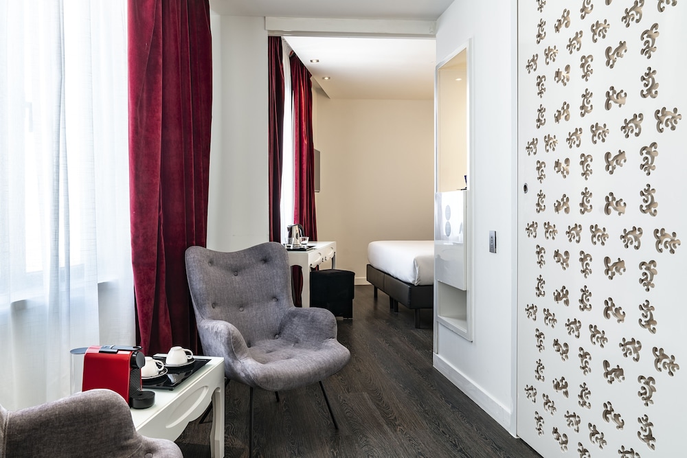 Superior Room (Single Use)