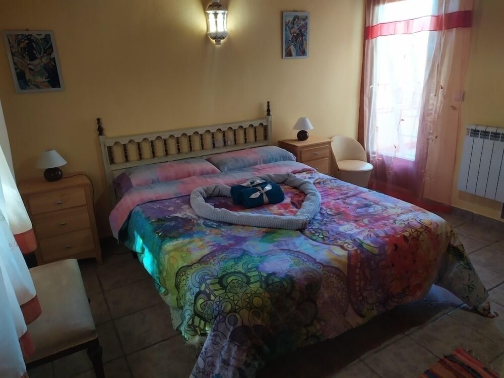 Habitación Doble, Baño Privado (Miel)