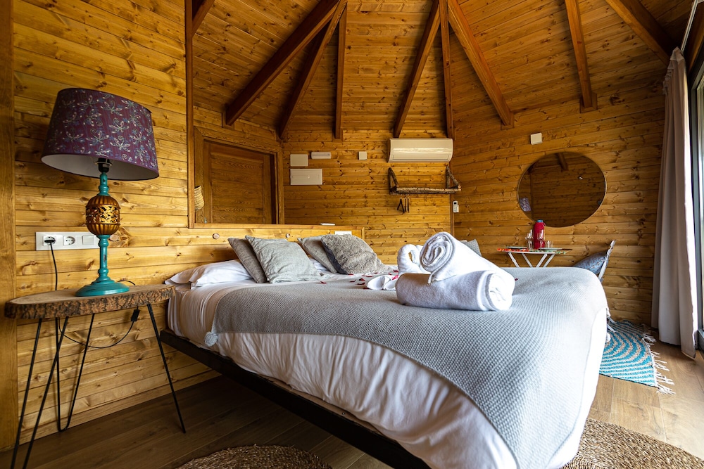 Suite, Hot Tub, photo 7