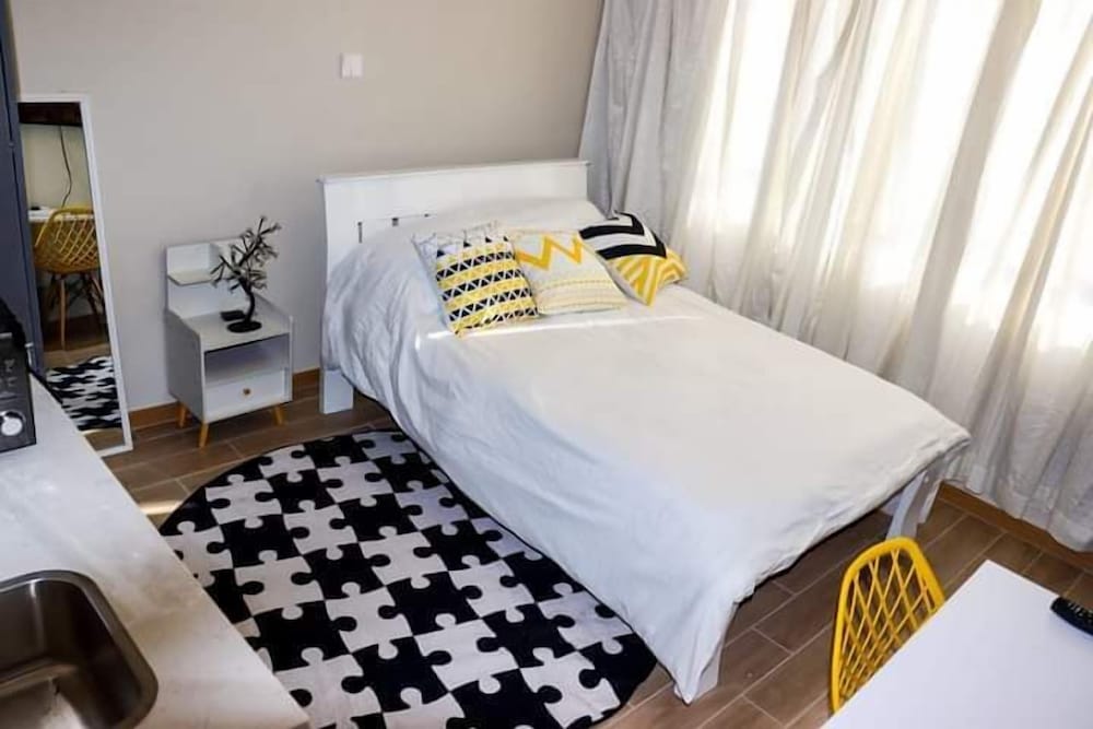 Classic Studio Suite, Balcony, City View