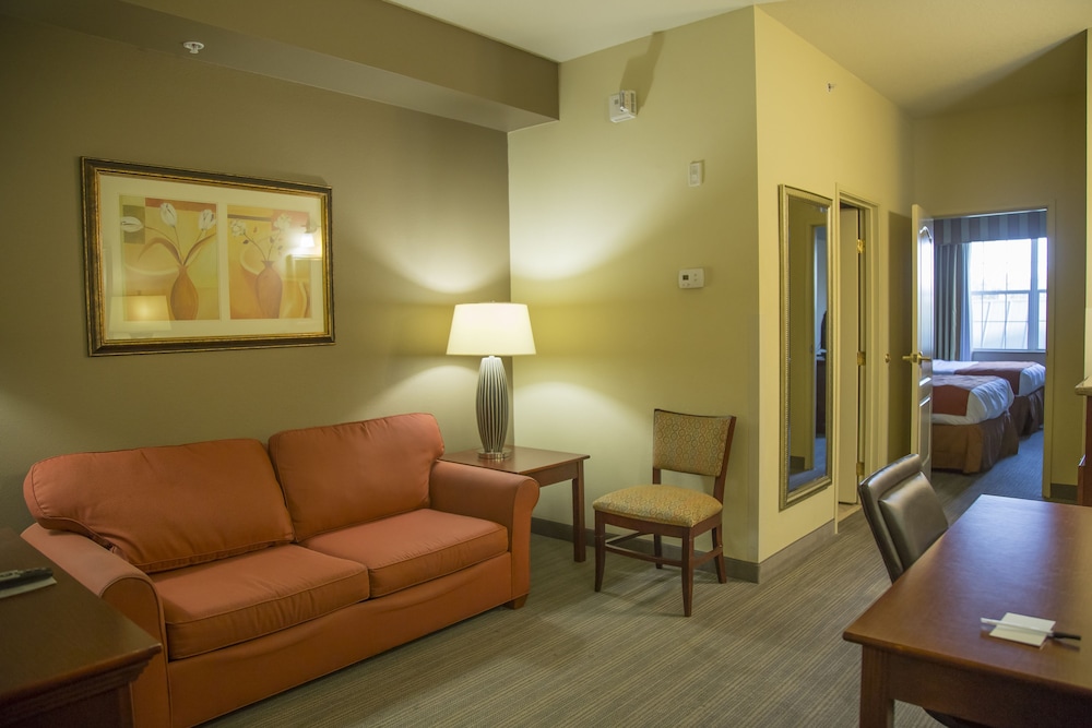 Suite, 1 King Bed With Sofa Bed, Accessible, Non Smoking photo 2