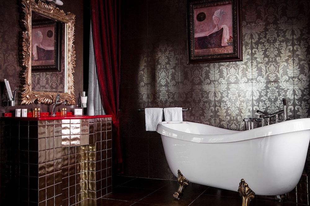 Executive Suite photo 2
