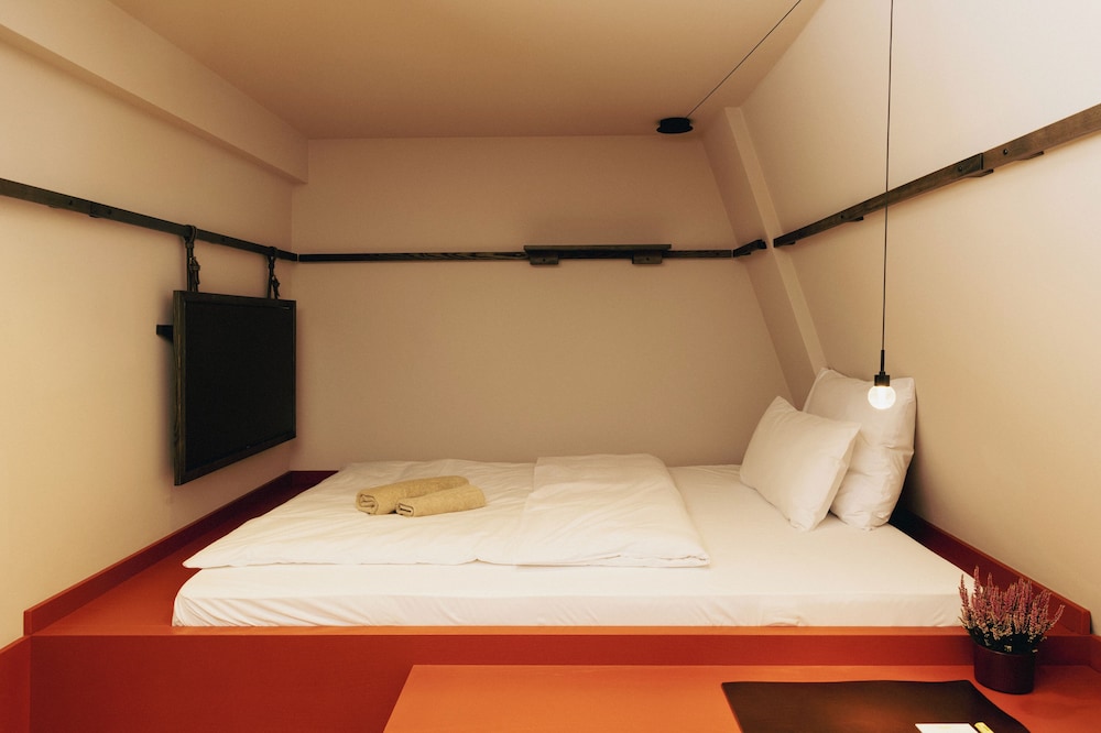 French Cozy Room photo 2