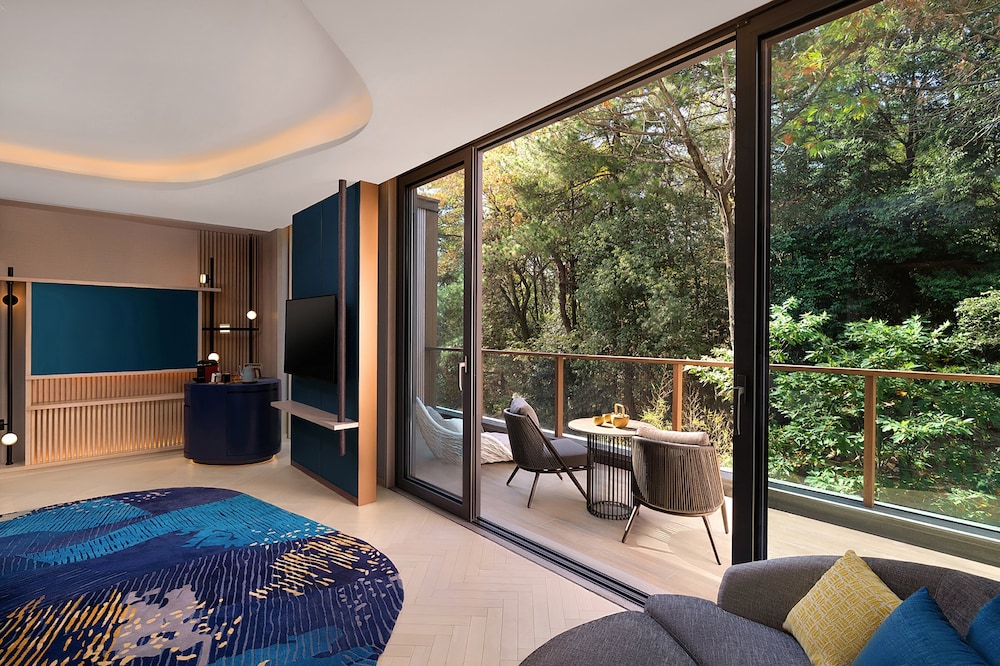 Suite, 1 Bedroom, Mountain View (Lingfeng Mountain View) - Photo 3