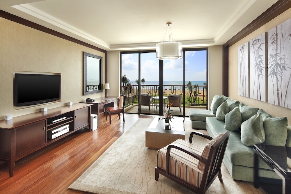 Suite, 1 Bedroom, Balcony, Beachfront photo 3
