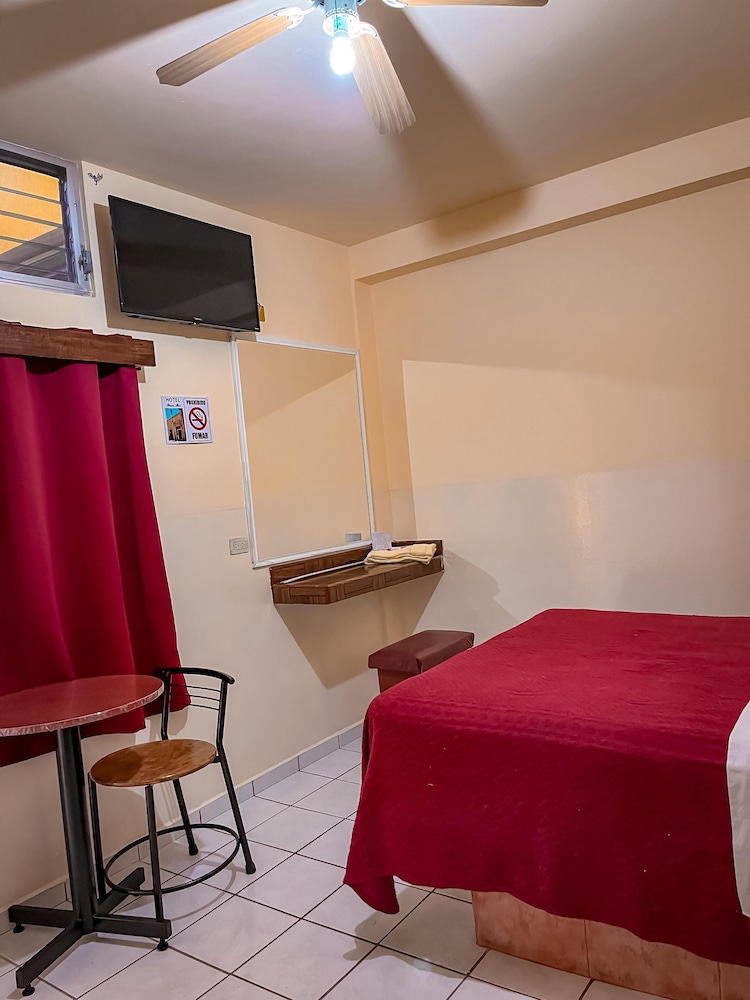 Deluxe Single Room photo 2