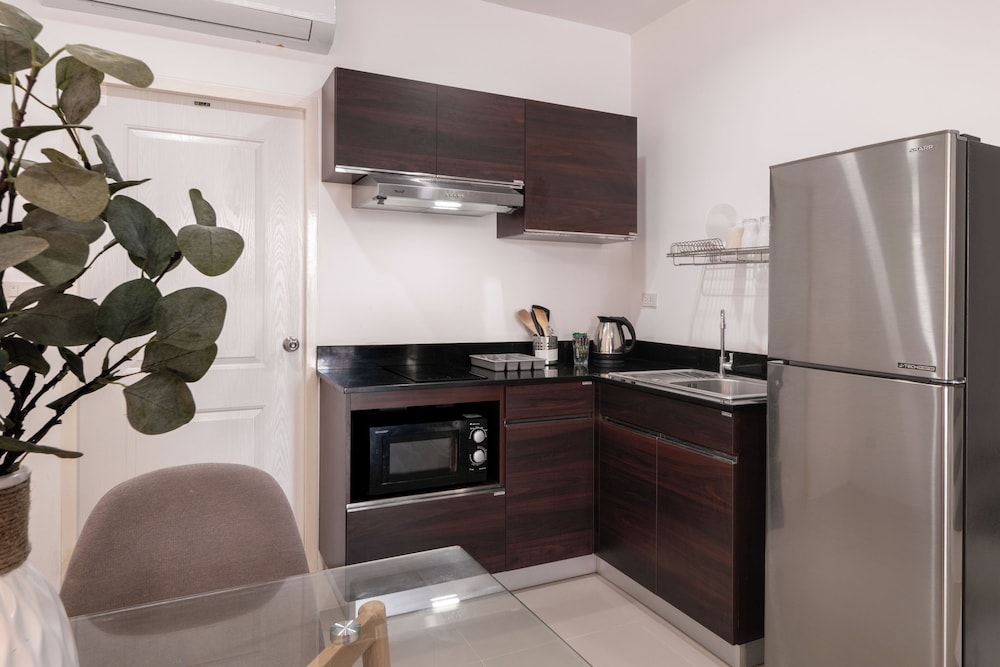 Classic Townhome photo 2