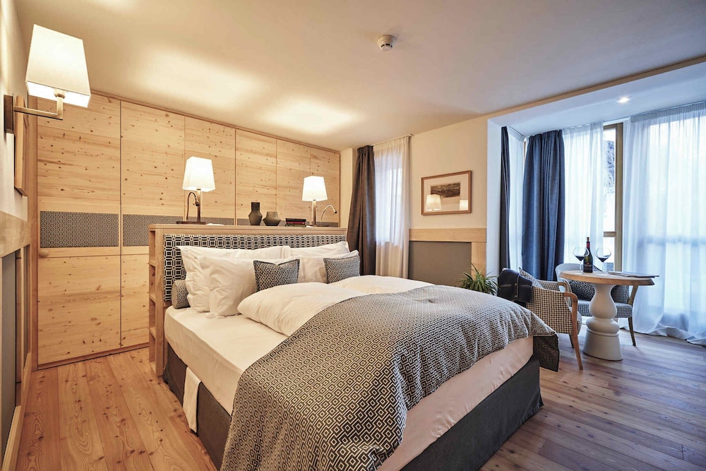 Deluxe Room (Grand) photo 3