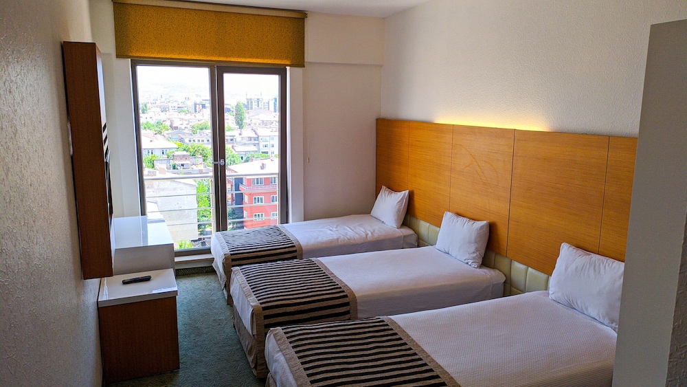 Twin Room, 2 Twin Beds photo 2