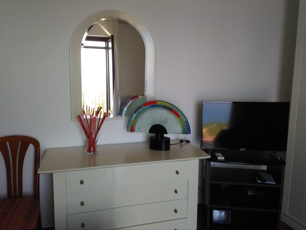 Deluxe Double Room, 1 Queen Bed, Sea View photo 2