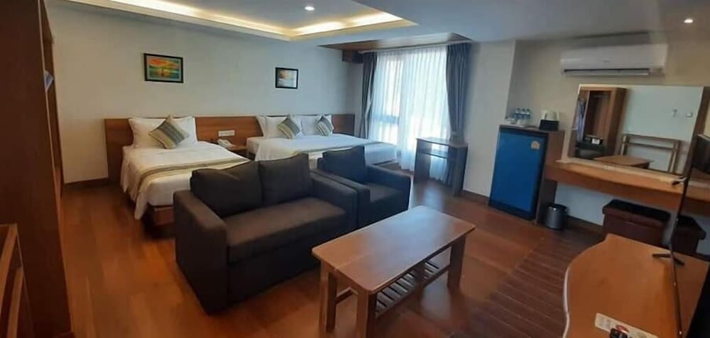 Deluxe Triple Room