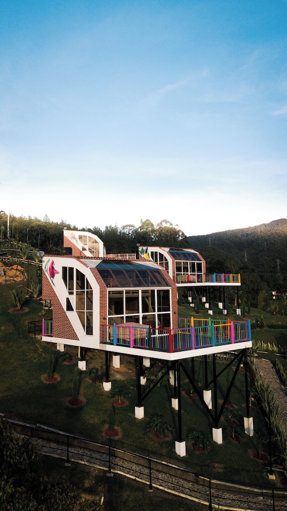 Standard Cabin, Lake View