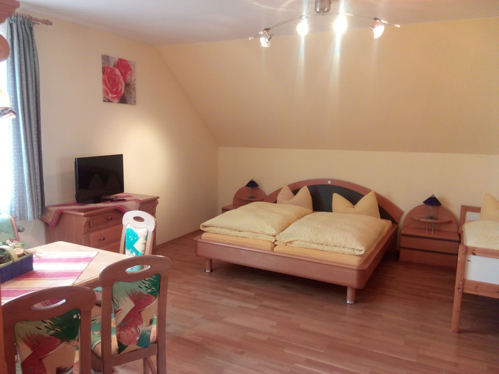 Triple Room photo 3