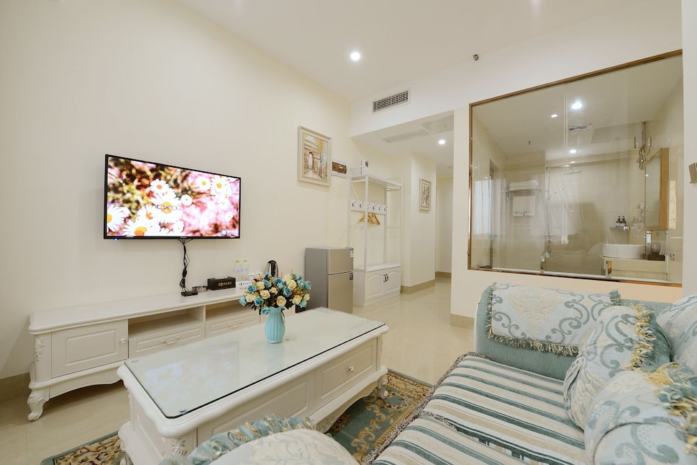 Deluxe Suite photo 2