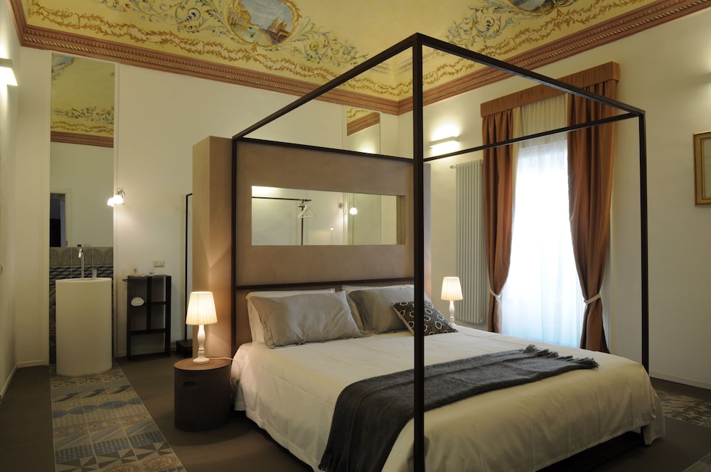 Suite photo 1